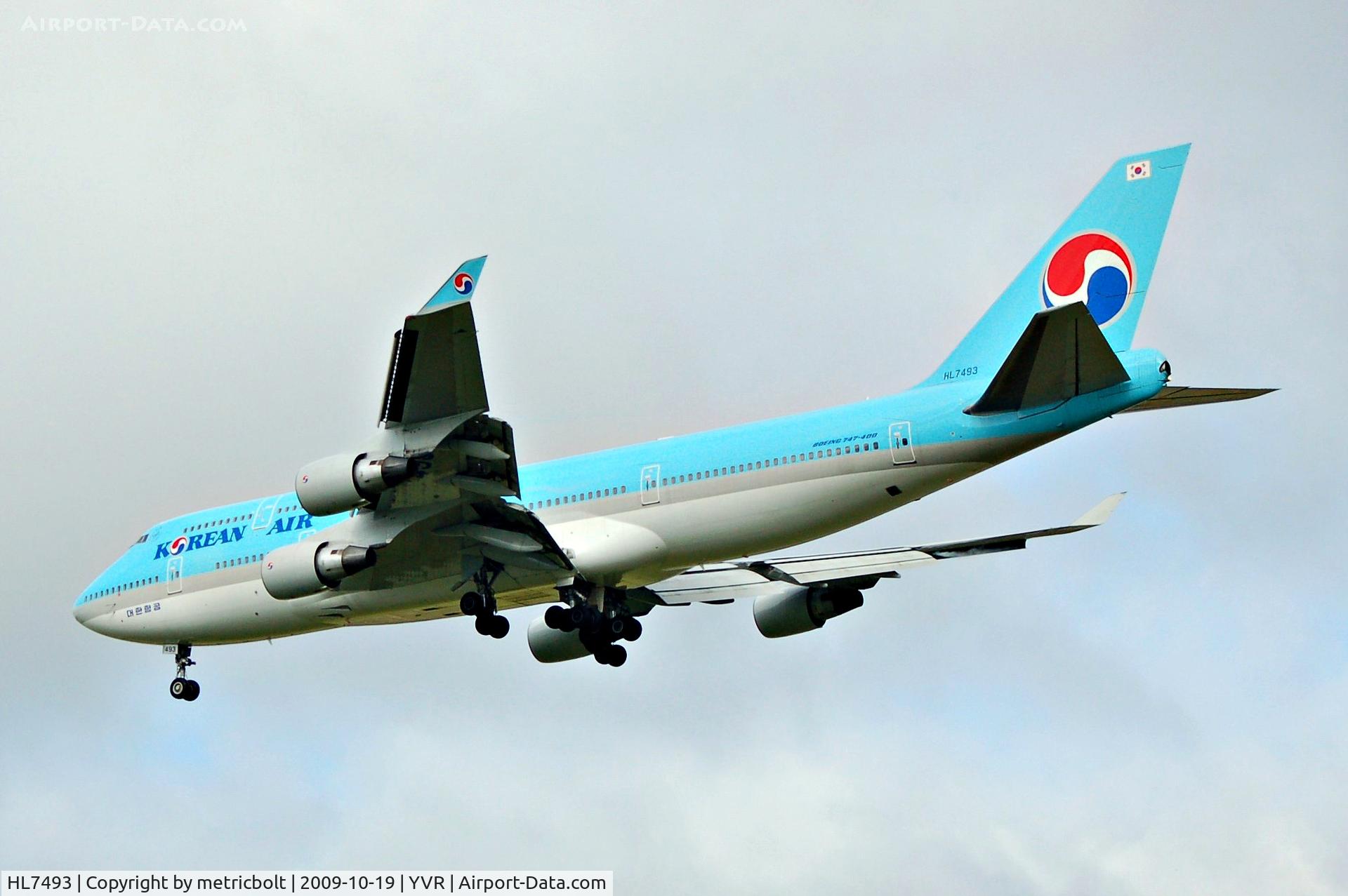 HL7493, 1995 Boeing 747-4B5 C/N 26398, Landing at YVR