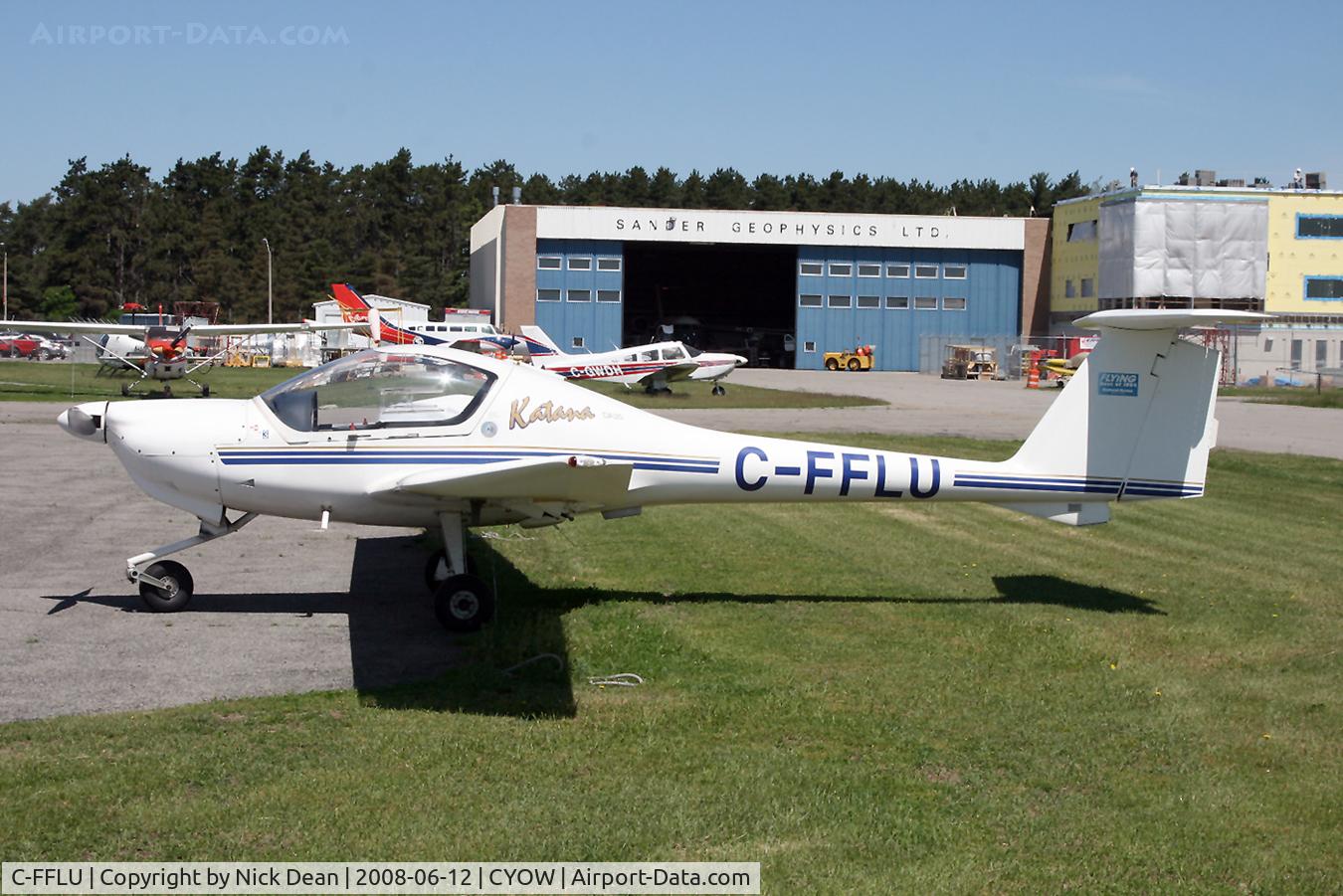 C-FFLU, 1995 Diamond DA-20A-1 Katana C/N 10015, CYOW