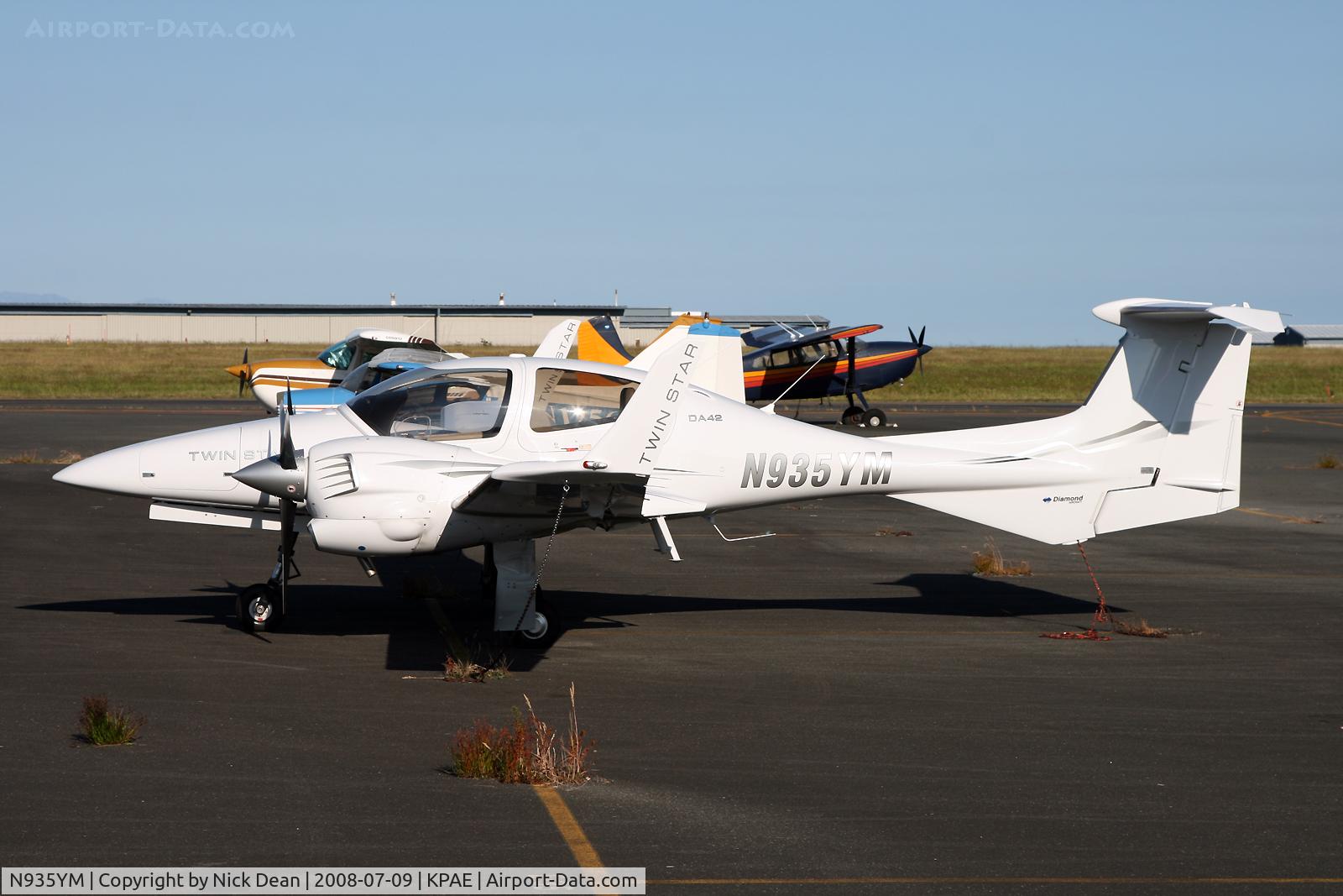 N935YM, 2007 Diamond DA-42 Twin Star C/N 42.AC077, KPAE