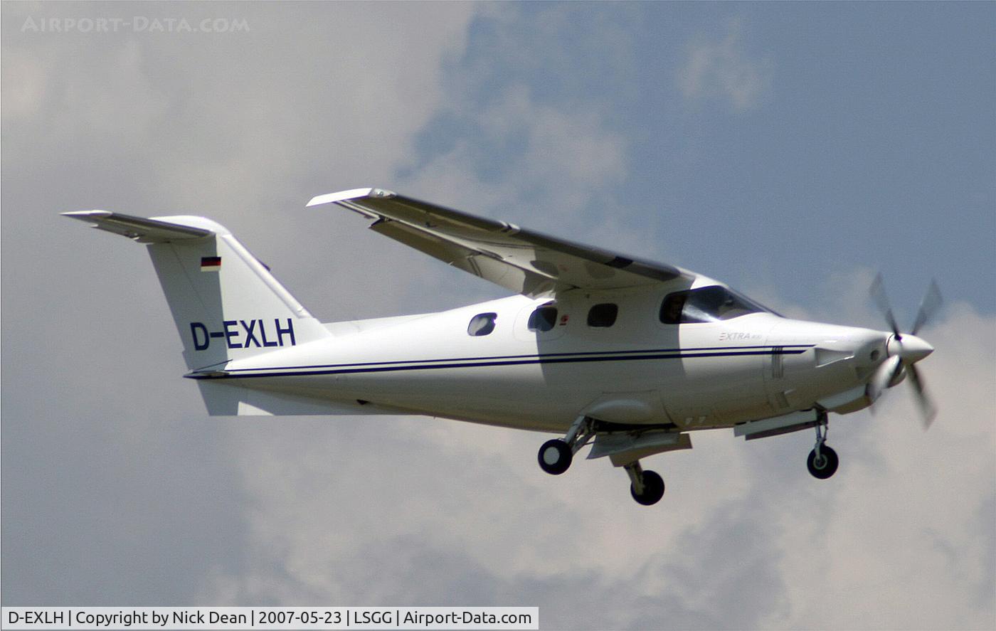 D-EXLH, 2000 Extra EA-400 C/N 06, LSGG