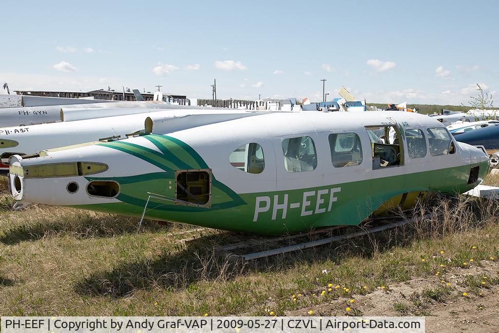 PH-EEF, Piper PA-31-350 Navajo Chieftain Chieftain C/N 31-7552017, Tulip Air Piper PA-31