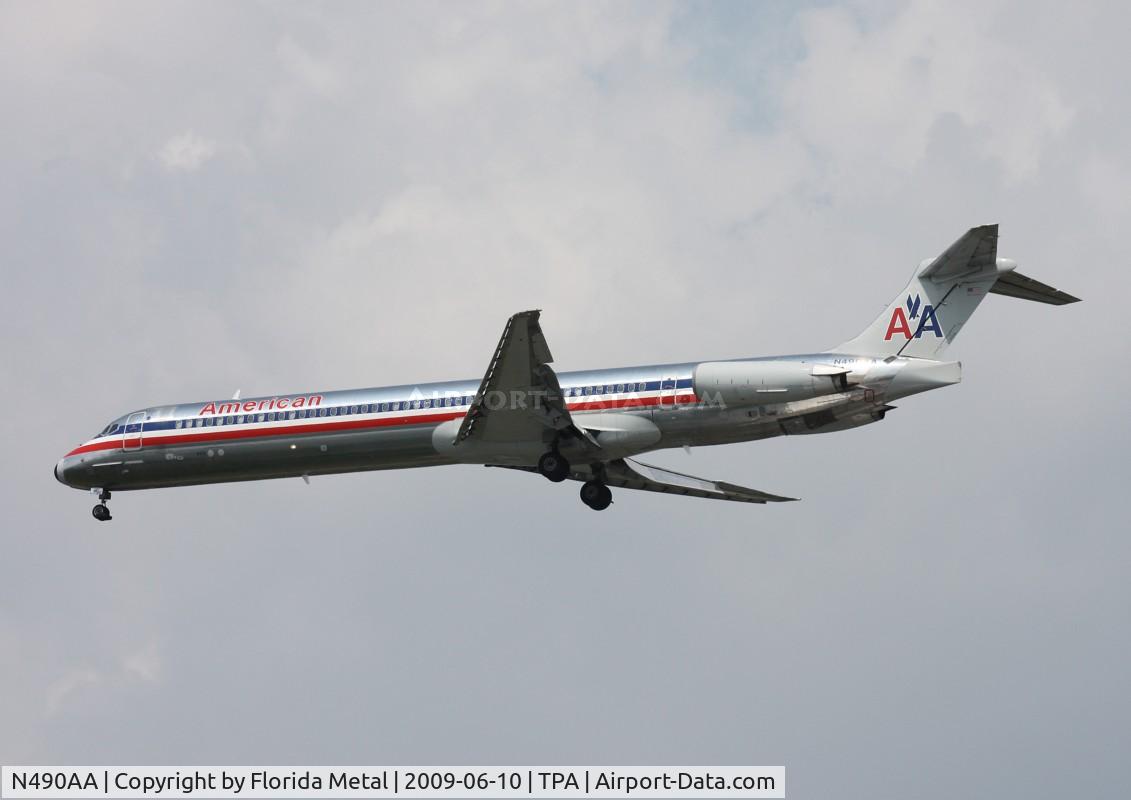 N490AA, 1989 McDonnell Douglas MD-82 (DC-9-82) C/N 49683, American MD-82