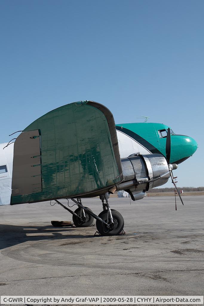 C-GWIR, 1942 Douglas C-47A-20-DL (DC-3) C/N 9371, Buffalo Airways DC3