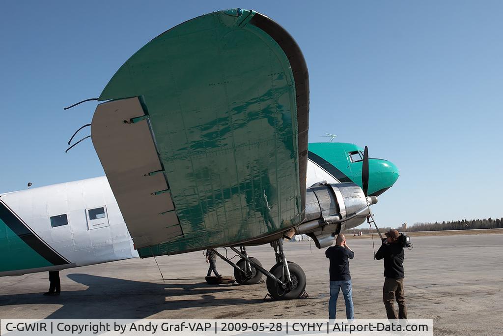 C-GWIR, 1942 Douglas C-47A-20-DL (DC-3) C/N 9371, Buffalo Airways DC3