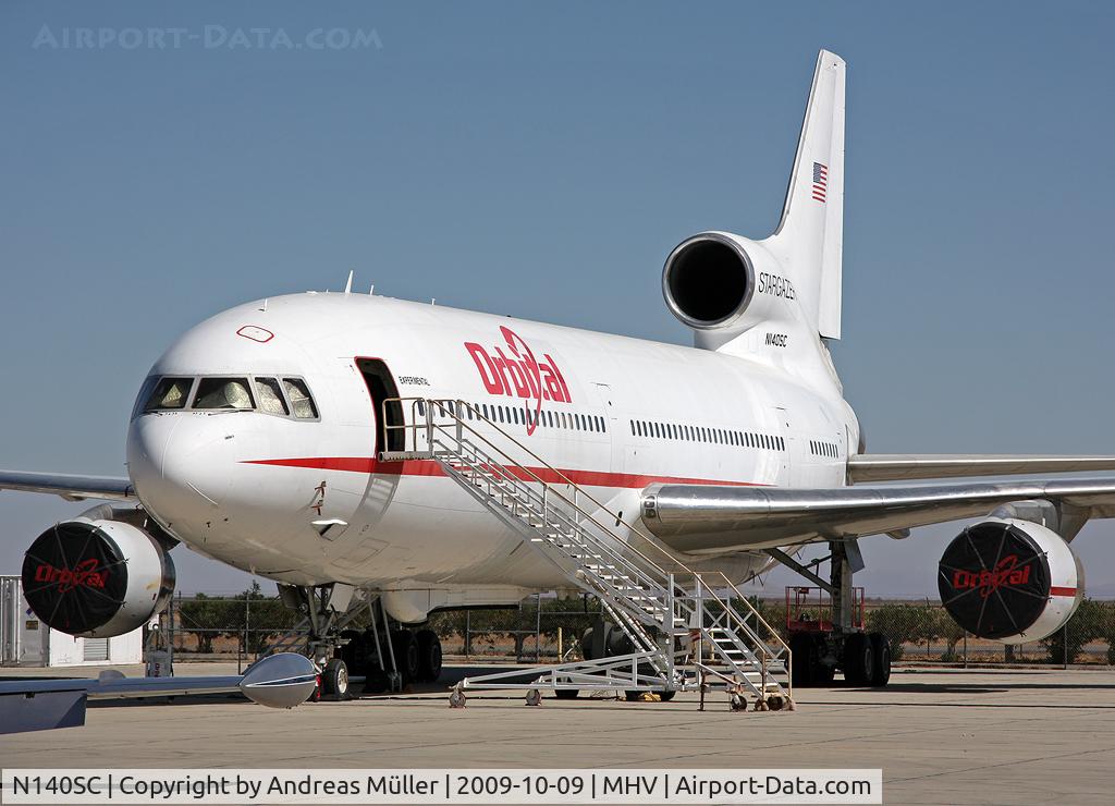 N140SC, 1967 Lockheed L-1011-385-1-15 TriStar 100 C/N 1067, Mojave