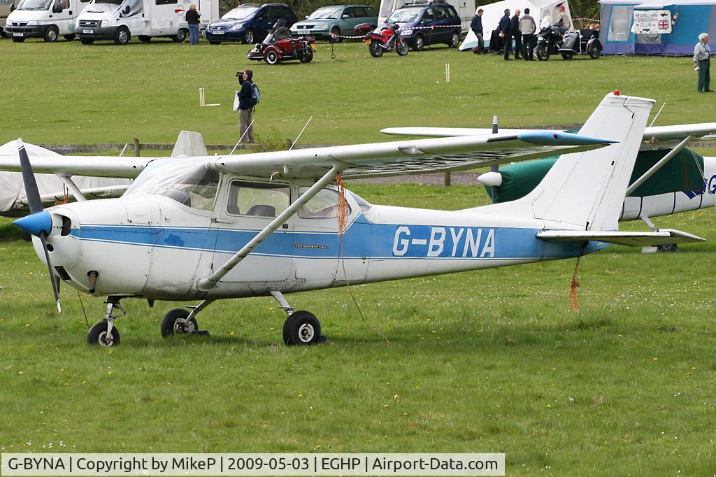G-BYNA, 1969 Reims F172H Skyhawk C/N 0626, Pictured during the 2009 Microlight Trade Fair.
