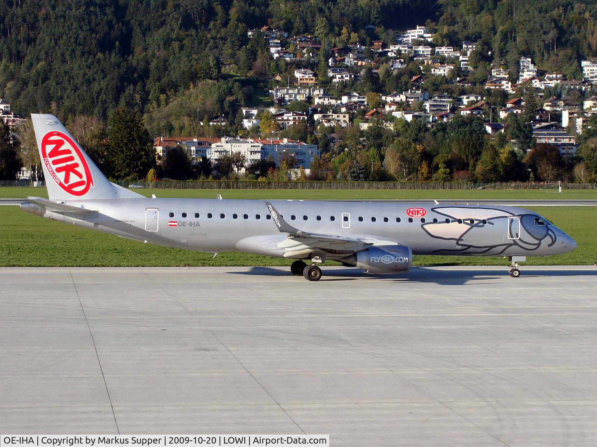 OE-IHA, 2009 Embraer 190LR (ERJ-190-100LR) C/N 19000285, Niki Embraer departing to Vienna