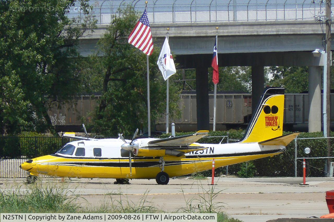N25TN, 1980 Rockwell International Corp 695 C/N 95013, At Meacham Field