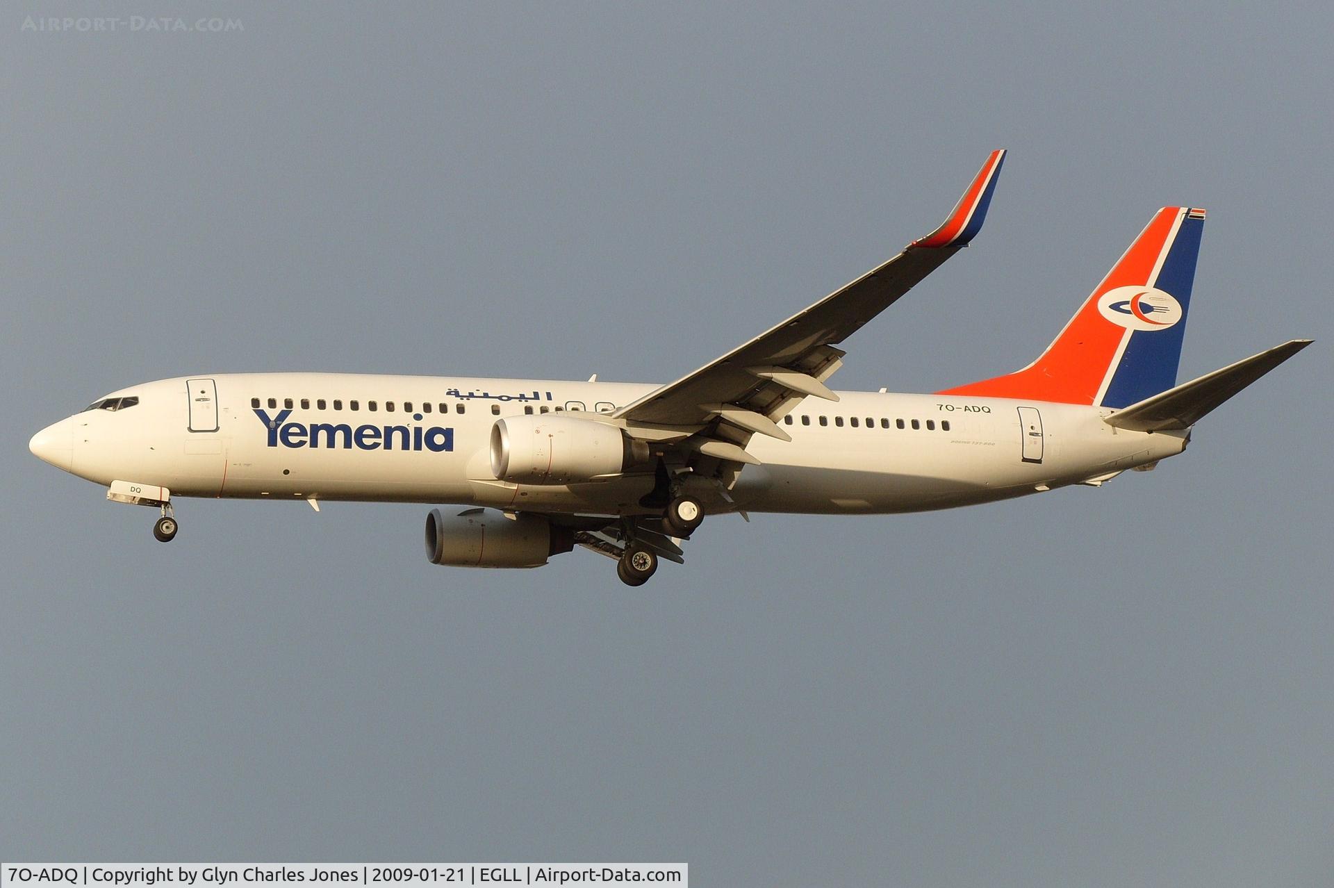 7O-ADQ, 2007 Boeing 737-8Q8 C/N 30730, On finals to runway 27L. Operated by Yemenia Yemen Airways (IY).
