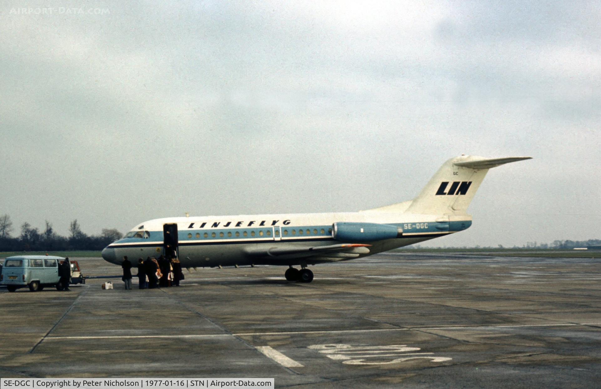 SE-DGC, 1973 Fokker F.28-1000 Fellowship C/N 11069, F.28 Fellowship of Swedish carrier Linjeflyg at Stansted in January 1977.
