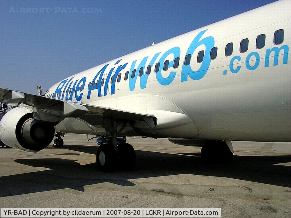 YR-BAD, 1992 Boeing 737-4C9 C/N 25429, After deboarding
