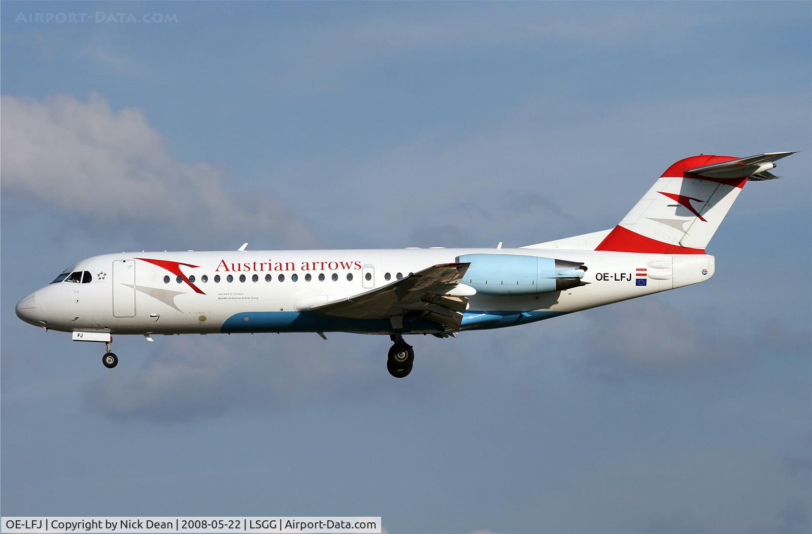 OE-LFJ, 1995 Fokker 70 (F-28-0070) C/N 11532, LSGG