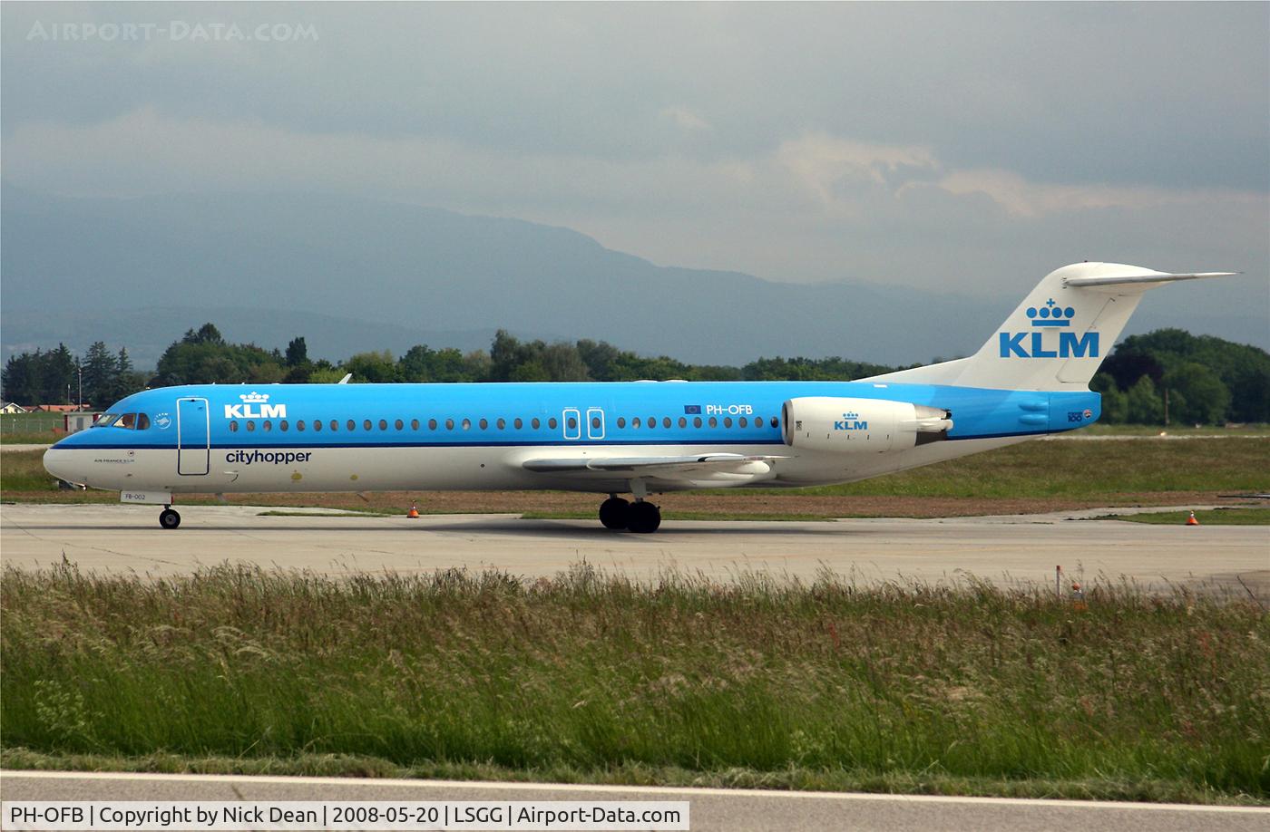 PH-OFB, 1989 Fokker 100 (F-28-0100) C/N 11247, LSGG