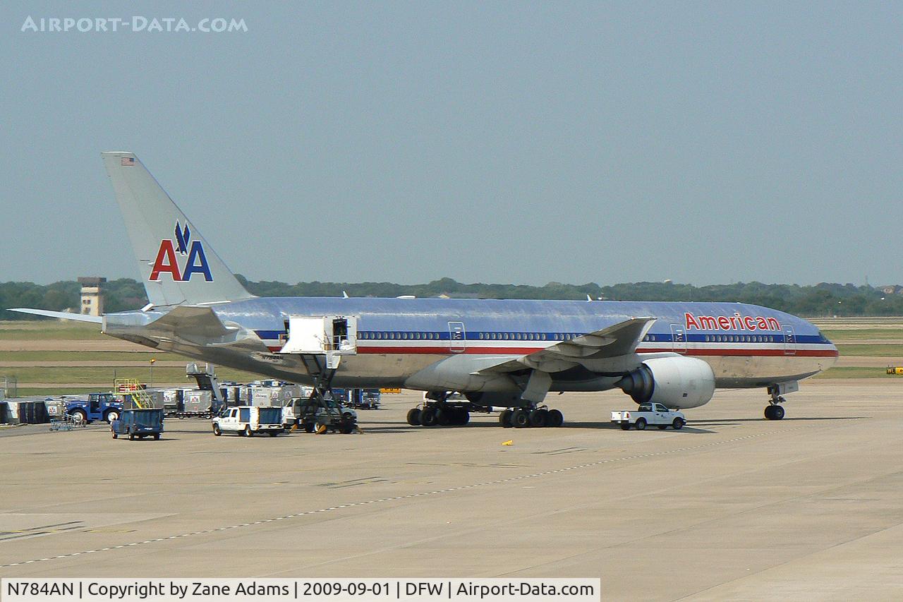 N784AN, 2000 Boeing 777-223 C/N 29588, American Airlines at DFW