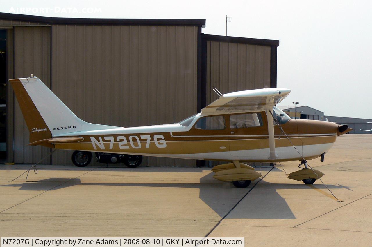 N7207G, 1969 Cessna 172K Skyhawk C/N 17258907, At Arlington Municipal