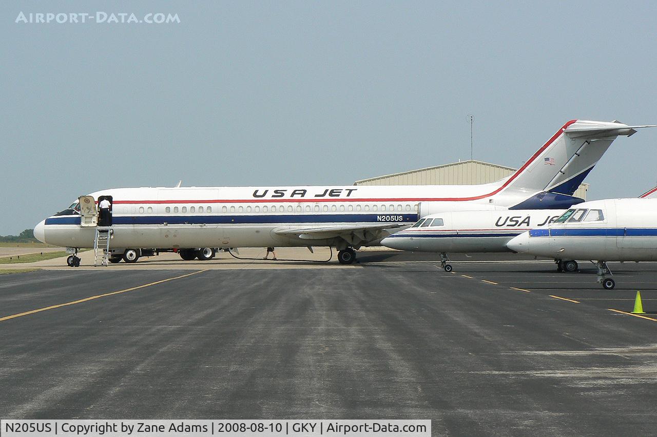 N205US, 1976 McDonnell Douglas DC-9-32F C/N 47690, USA Jet Freighter at Arlington Municipal