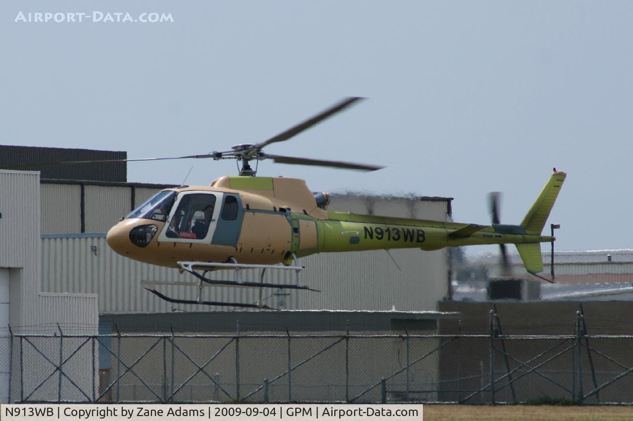 N913WB, 2007 Eurocopter AS-350B-2 Ecureuil C/N 4319, At Grand Prairie Municipal