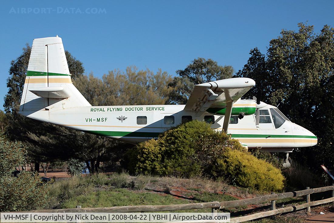 VH-MSF, 1978 GAF N22B Nomad C/N N22B-69, YBHI On display at Broken Hill RFDS station