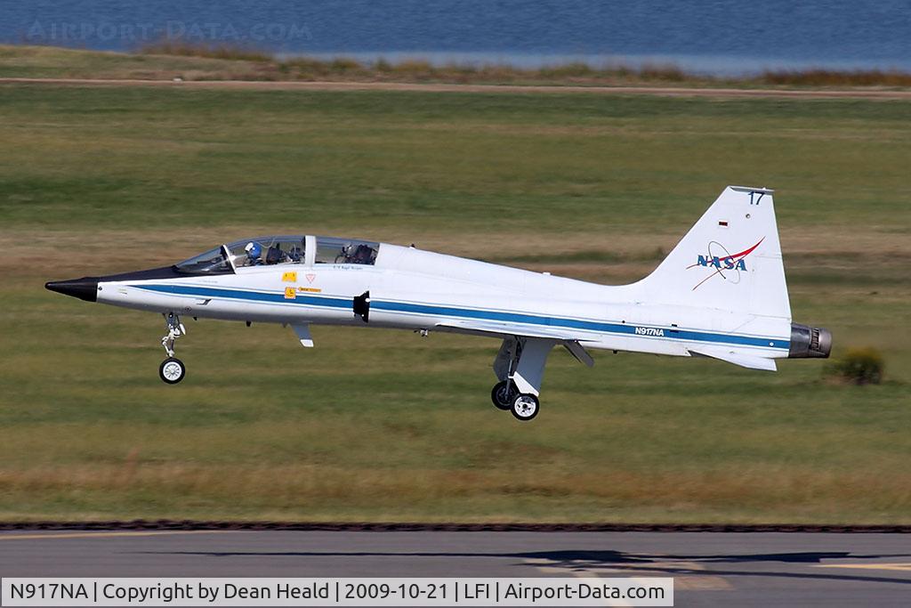 N917NA, 1969 Northrop T-38A C/N 66-8383, NASA's Northrop T-38A Talon N917NA on short final to RWY 26 from Huntsville Int'l (KHSV), coming from NASA Marshall Research Center.