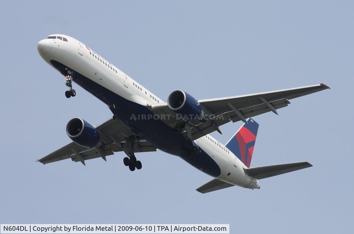 N604DL, 1984 Boeing 757-232 C/N 22811, Delta 757-200