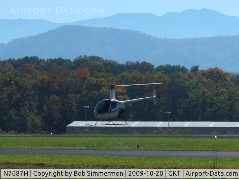 N7687H, 2008 Robinson R22 BETA C/N 4370, Practicing at Sevierville, TN