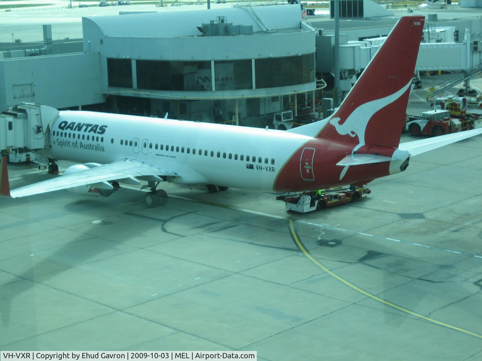 VH-VXR, 2003 Boeing 737-838 C/N 33724, VH-VXR at MEL