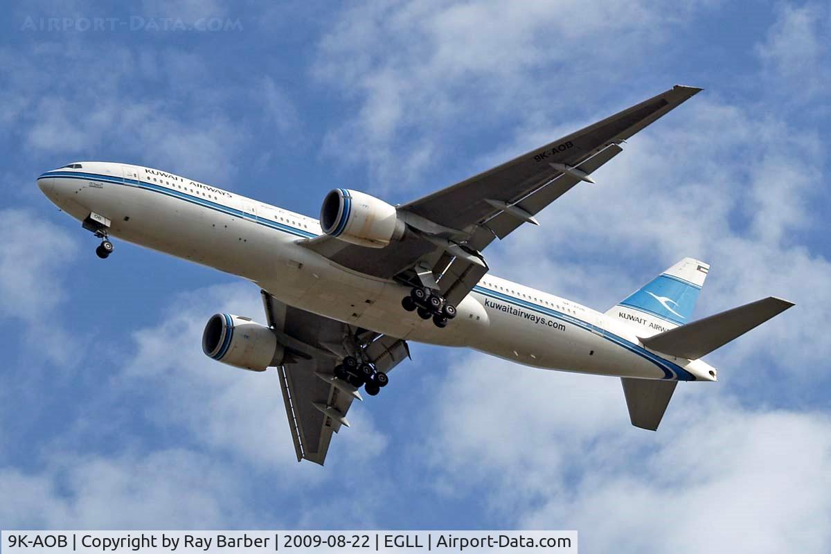 9K-AOB, 1998 Boeing 777-269/ER C/N 28744, Boeing 777-269ER [28744] (Kuwait Airways)  Home~G 22/08/2009. On approach 27R Heathrow.