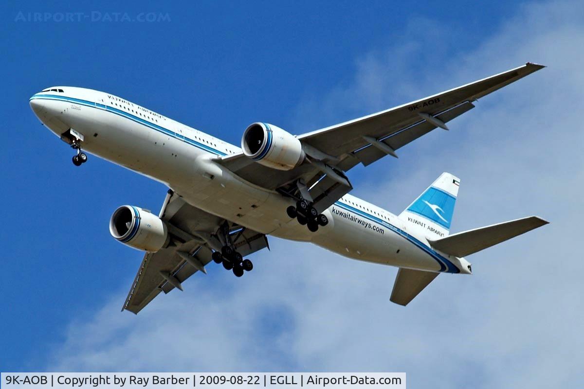 9K-AOB, 1998 Boeing 777-269/ER C/N 28744, Boeing 777-269ER [28744] (Kuwait Airways)  Home~G 21/08/2009. On approach 27R Heathrow.