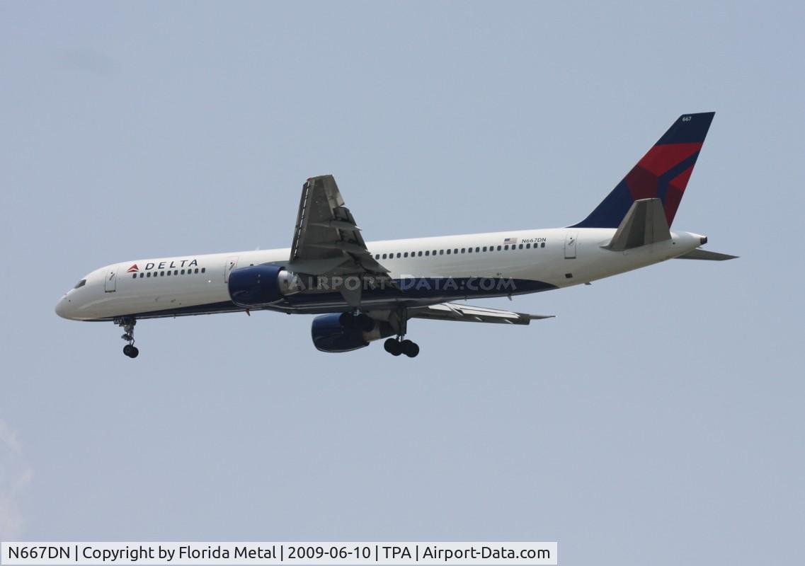 N667DN, 1991 Boeing 757-232 C/N 25035, Delta 757-200