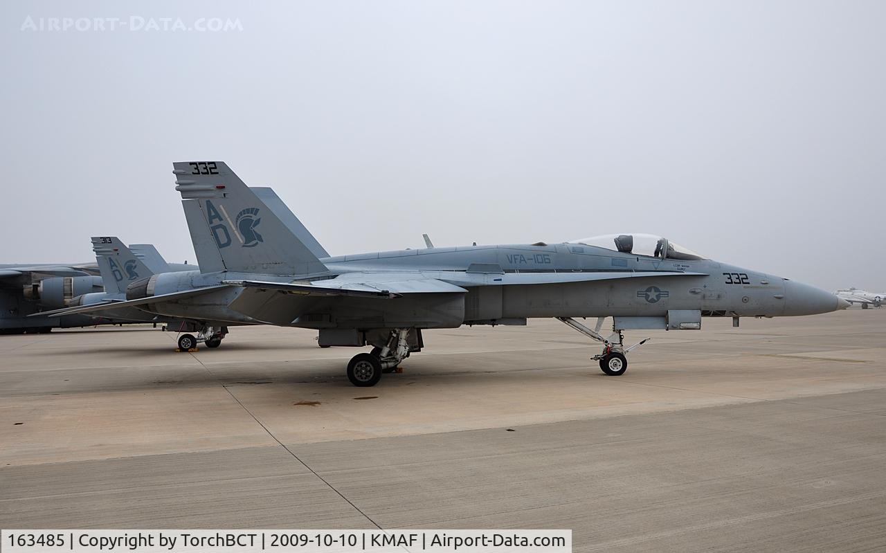 163485, 1988 McDonnell Douglas F/A-18C Hornet C/N 0717/C044, VFA-106 