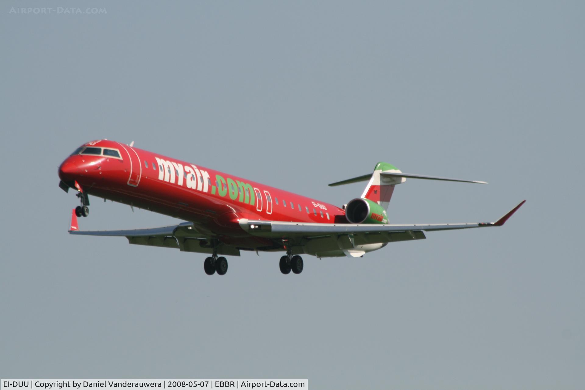 EI-DUU, 2007 Canadair CRJ-900X (CL-600-2D24) C/N 15102, arrival of flight 8I6400 to rwy 25L