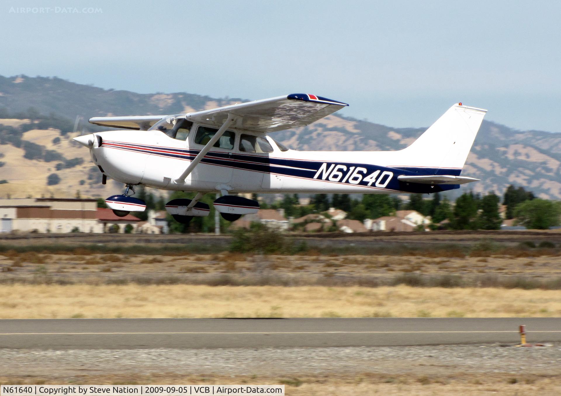 N61640, 1975 Cessna 172M C/N 17264694, 1975 Cessna 172M climbing-out @ 