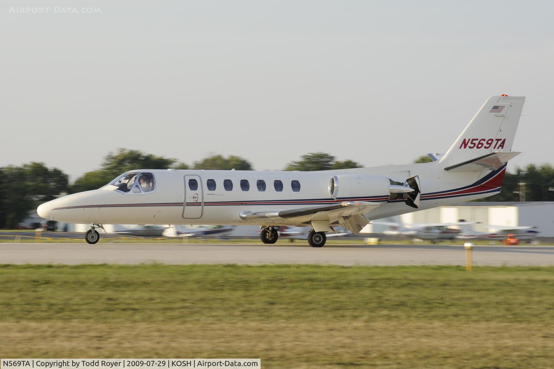 N569TA, 1989 Cessna 560 Citation V C/N 560-0006, EAA AIRVENTURE 2009