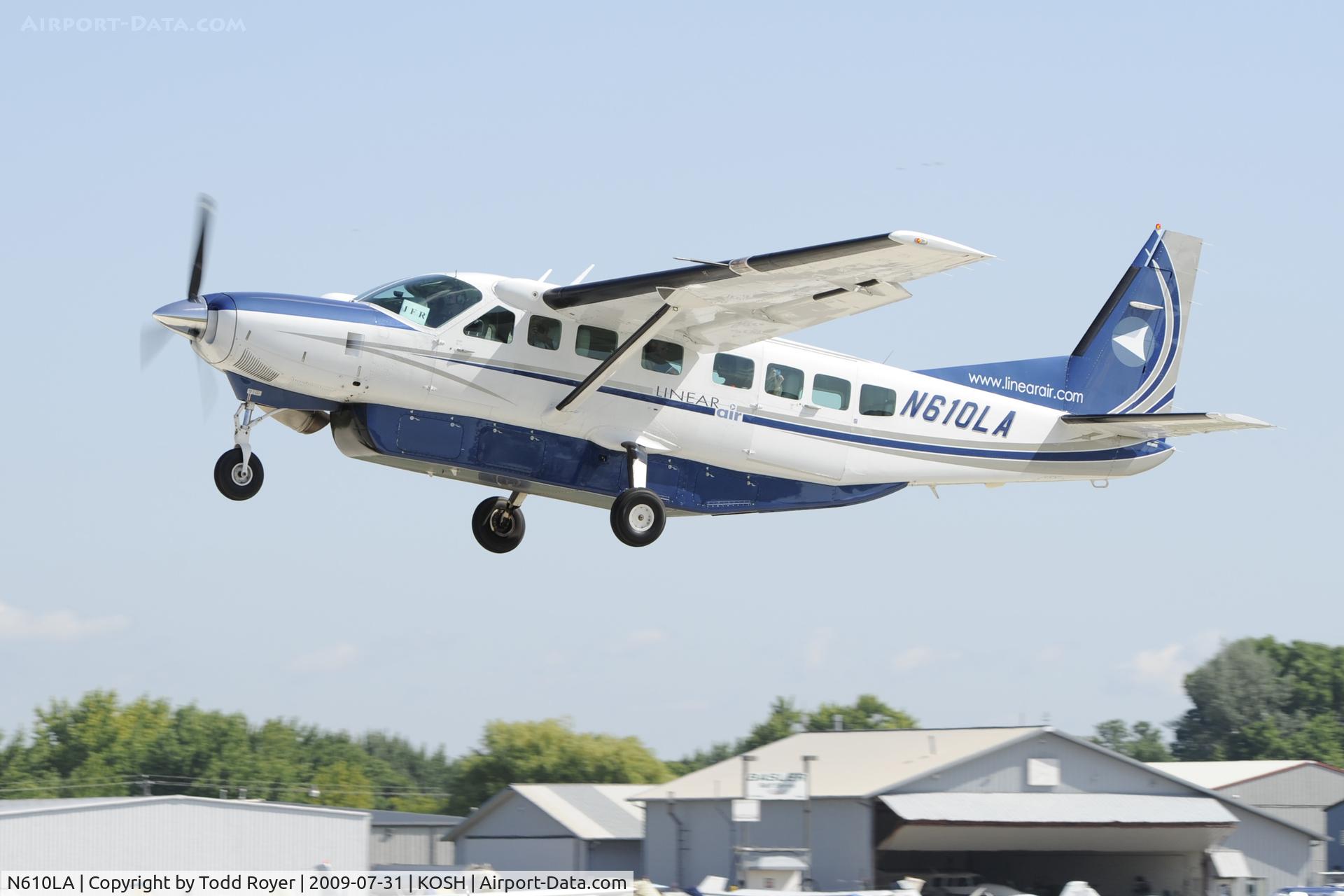 N610LA, 2004 Cessna 208B C/N 208B1060, EAA AIRVENTURE 2009