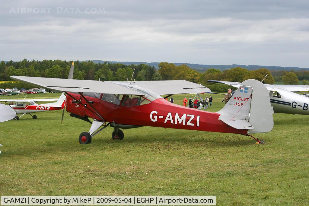 G-AMZI, 1953 Auster J-5F Aiglet Trainer C/N 3104, Pictured during the 2009 Popham AeroJumble event.