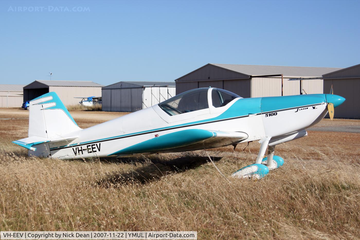 VH-EEV, 2000 Vans RV-6 C/N 24807, YMUL