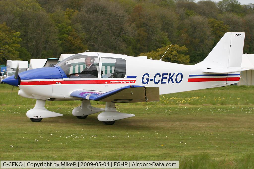 G-CEKO, 1989 Robin DR-400-100 Cadet C/N 1932, Pictured during the 2009 Popham AeroJumble event.