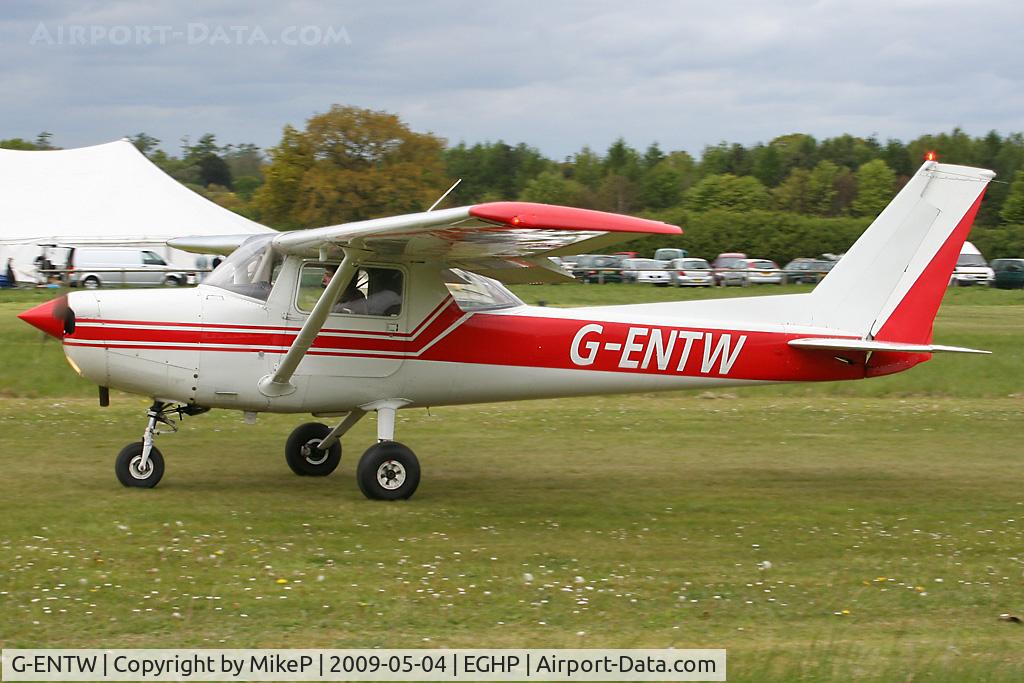 G-ENTW, 1978 Reims F152 C/N 1479, Pictured during the 2009 Popham AeroJumble event.