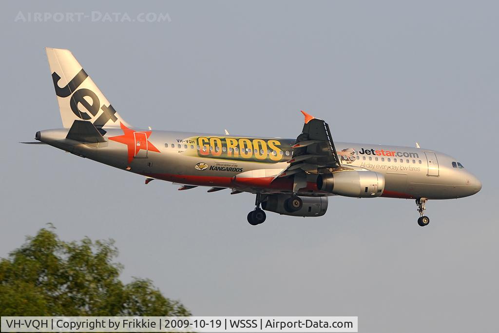 VH-VQH, 2001 Boeing 717-231 C/N 55094, A320 Go Roos