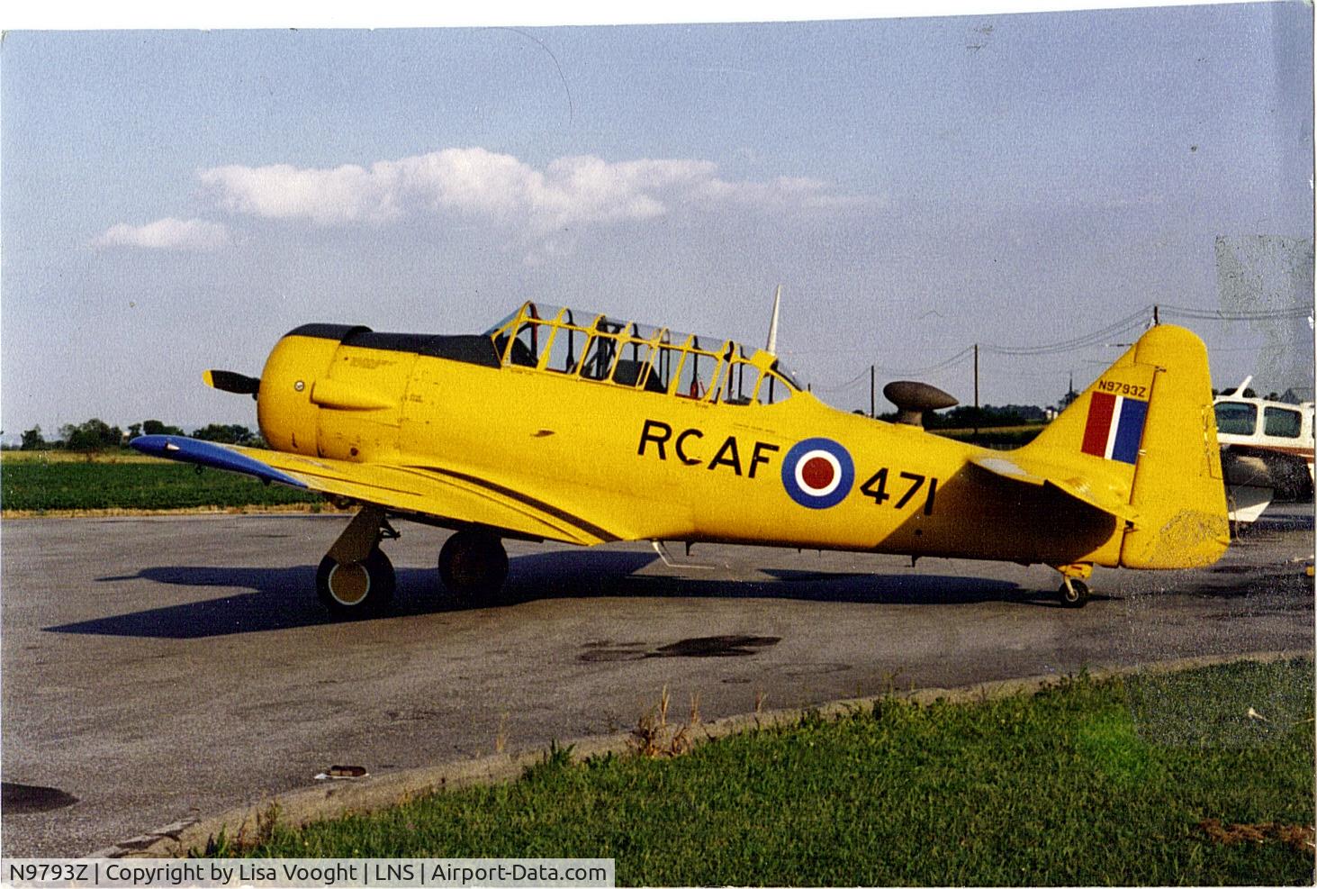 N9793Z, 1941 North American AT-6A Texan C/N 75-3048, Harvard MkII N9793Z, owner at the time Brian Vooght