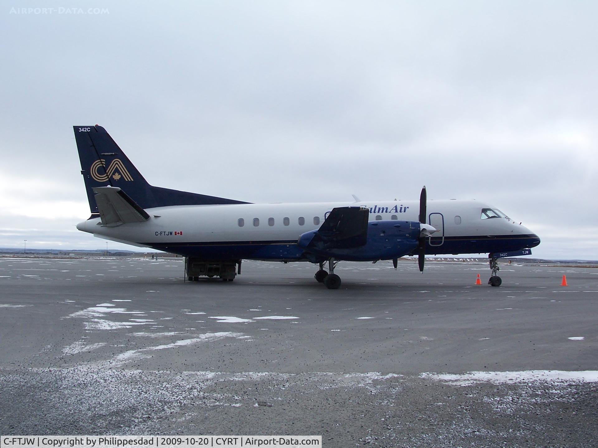 C-FTJW, 1995 Saab 340B C/N 340B-377, C-FTJW at Rankin Inlet, NU 2009oct20