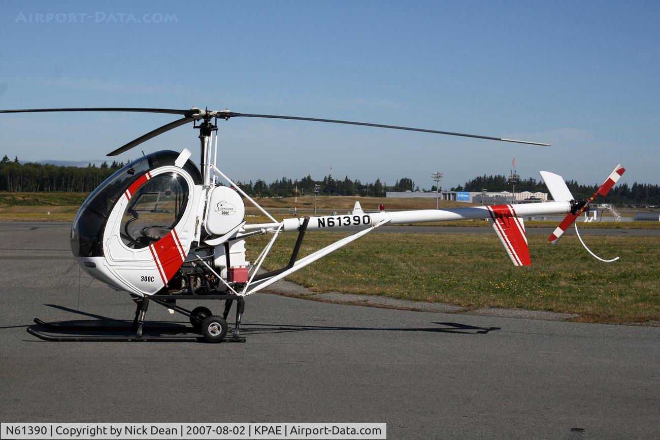 N61390, 1995 Schweizer 269C C/N S1702, KPAE