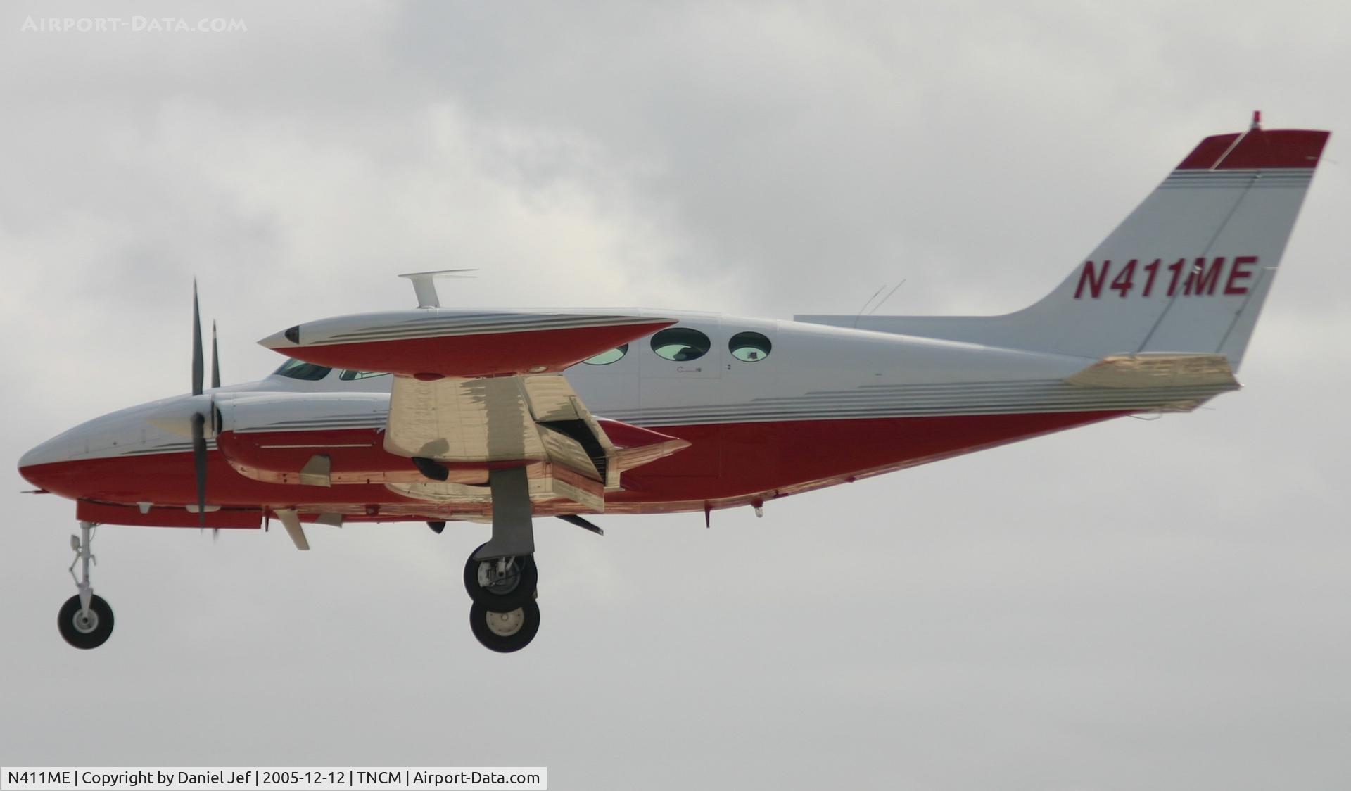 N411ME, 1966 Cessna 411 C/N 411-0187, Landing at Rn 10