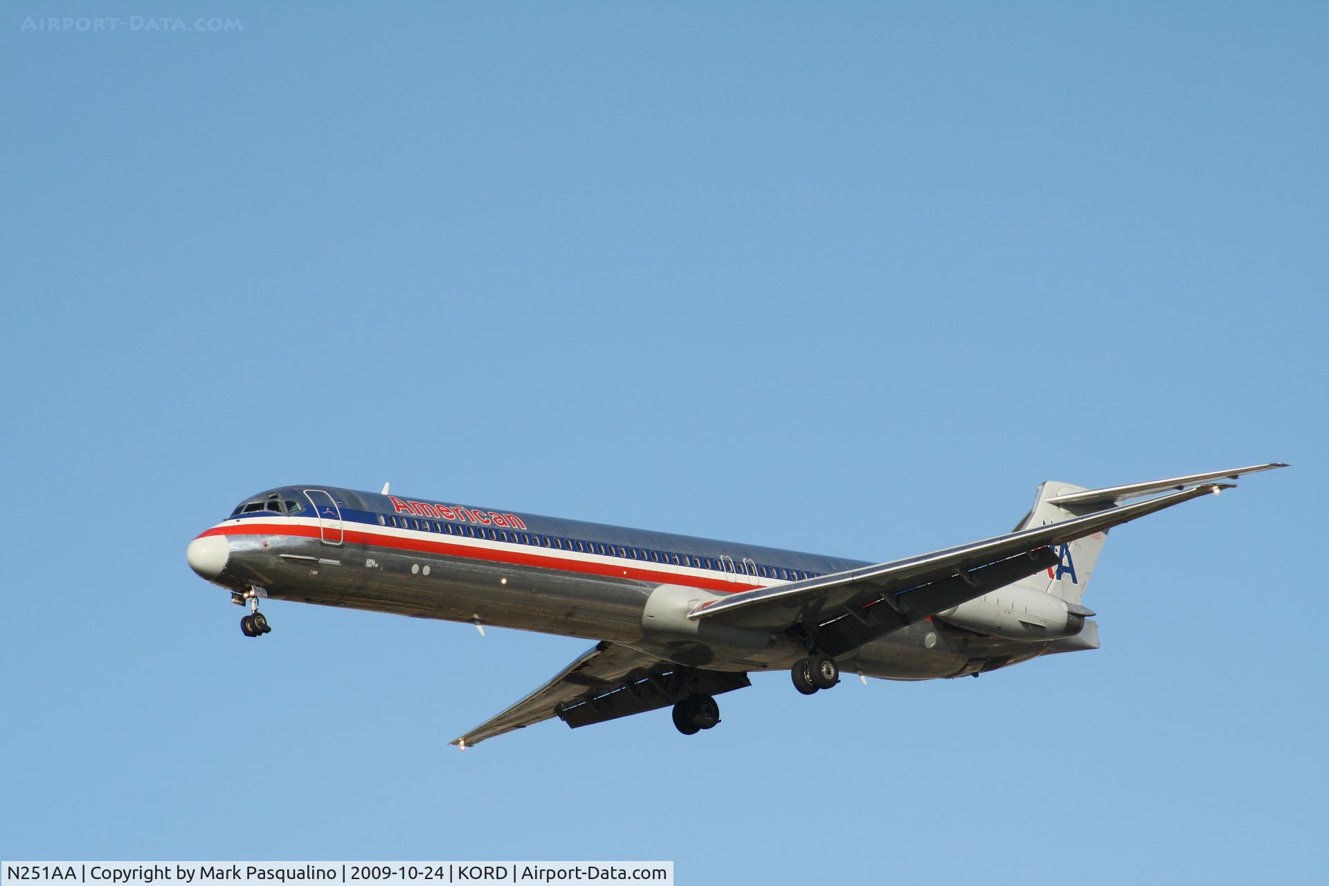 N251AA, 1984 McDonnell Douglas MD-82 (DC-9-82) C/N 49270, MD-82