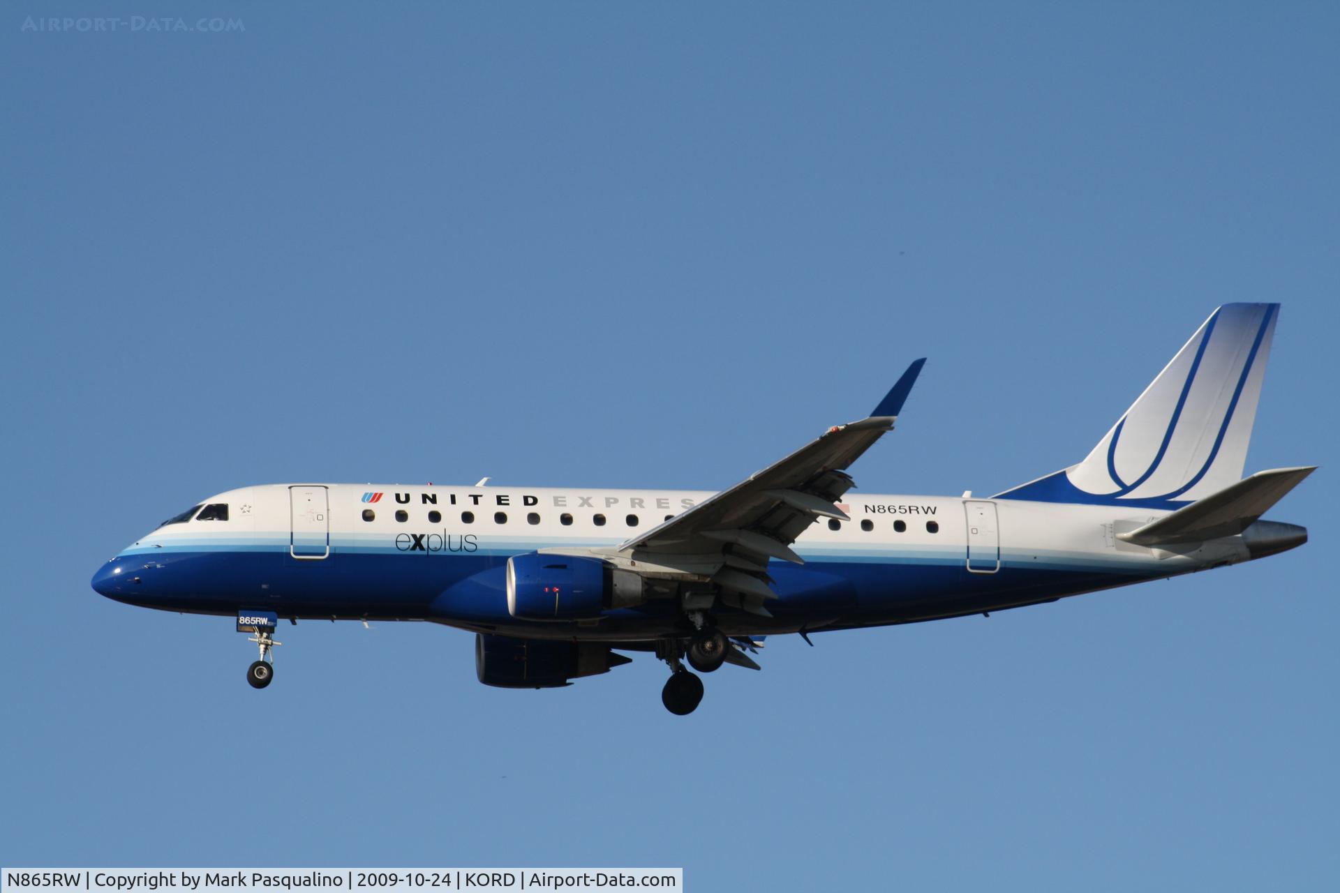 N865RW, 2006 Embraer 170SE (ERJ-170-100SE) C/N 17000122, ERJ 170-100 SE
