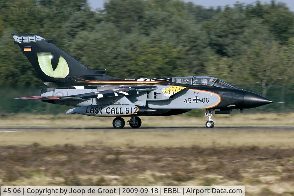 45 06, Panavia Tornado IDS C/N 518/GS159/4206, In my opinion this AG51 Tornado had the most spectaculair paint scheme during the 2009 NATO Tiger Meet.
