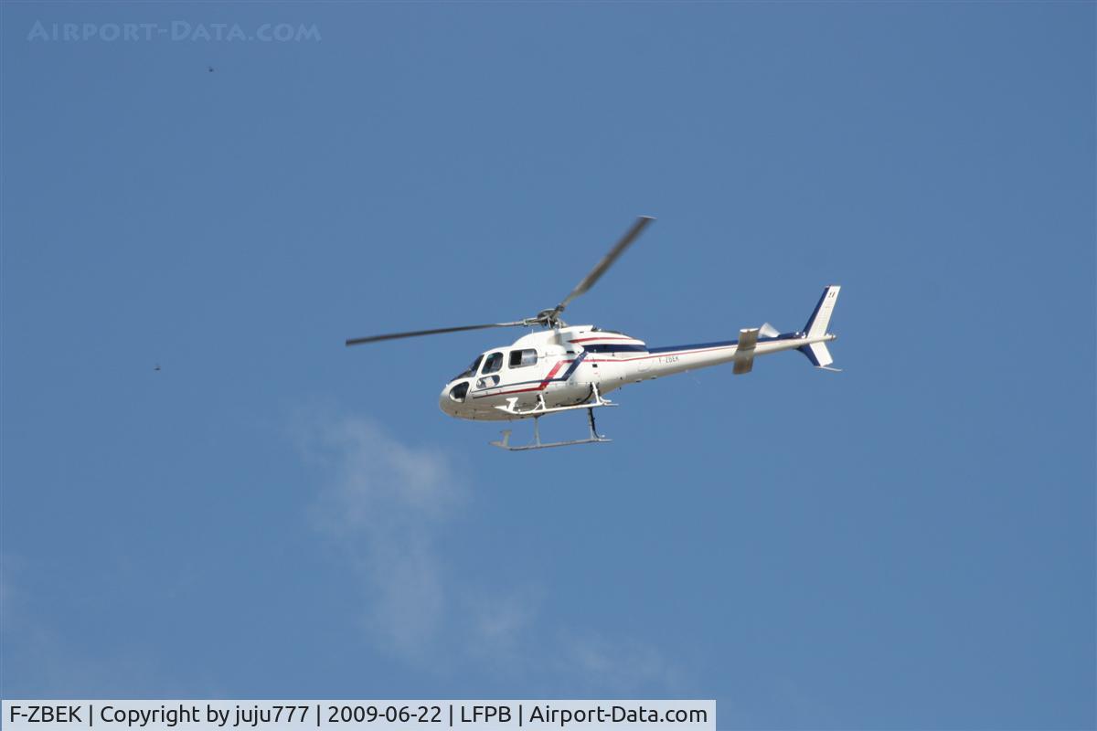 F-ZBEK, Eurocopter AS-355F-2 Ecureuil 2 C/N 5298, on take-off at Le Bourget