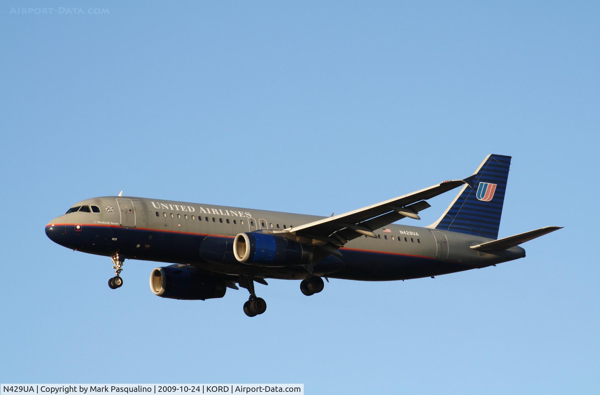 N429UA, 1995 Airbus A320-232 C/N 539, Airbus A320