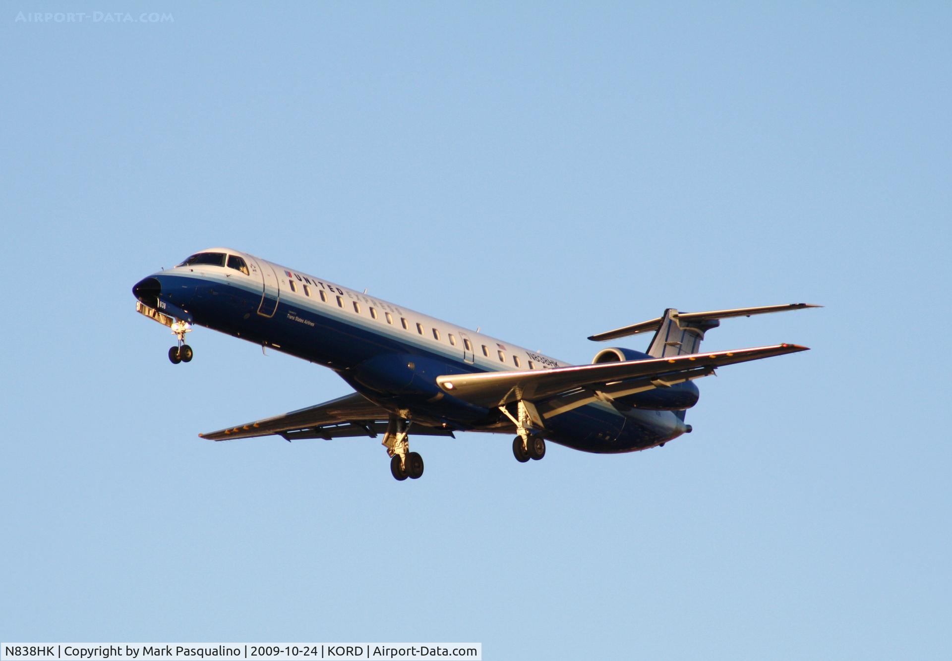N838HK, 2000 Embraer ERJ-145LR (EMB-145LR) C/N 145321, EMB-145LR