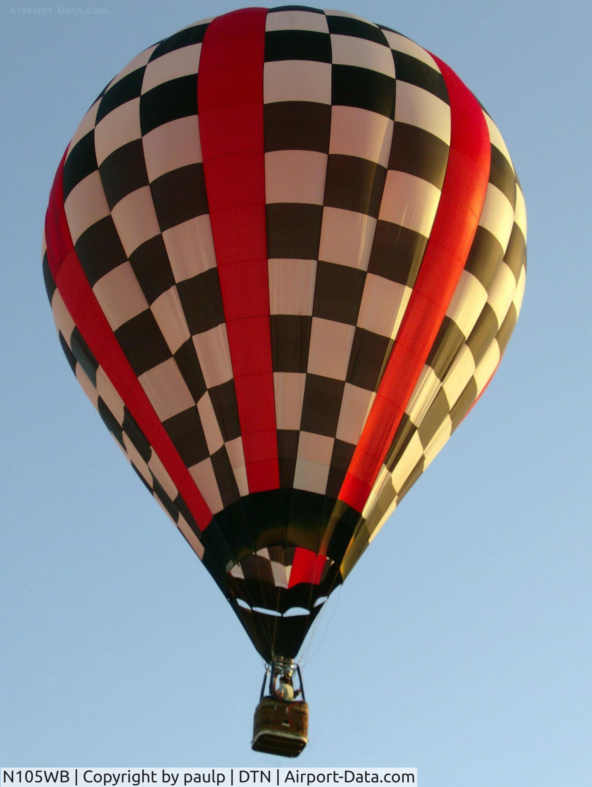 N105WB, 2004 UltraMagic M-56C C/N 56/27, Red River Balloon Festival.